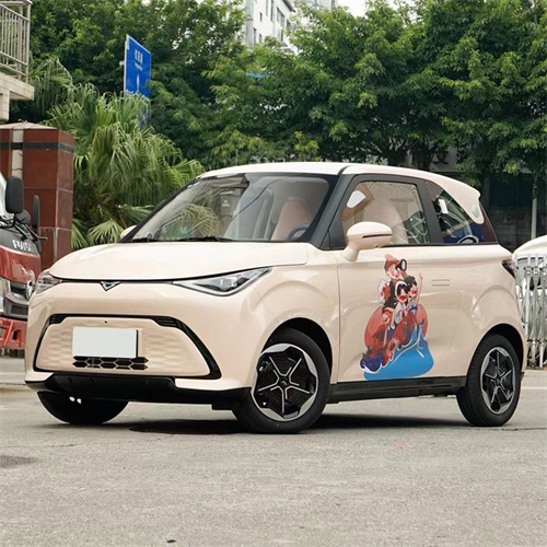 400 km mažas EV